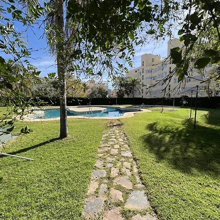 With Pool, Tennis & Gym By Homing *